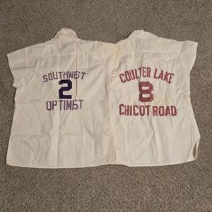 White Short-Sleeve Graphic Shirt with Red & Purple Print